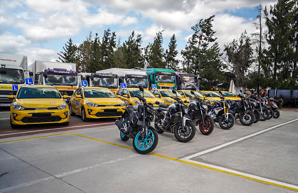 Flota Grupy Lider — auta, motocykle, ciężarówki i autobusy do kursu prawa jazdy